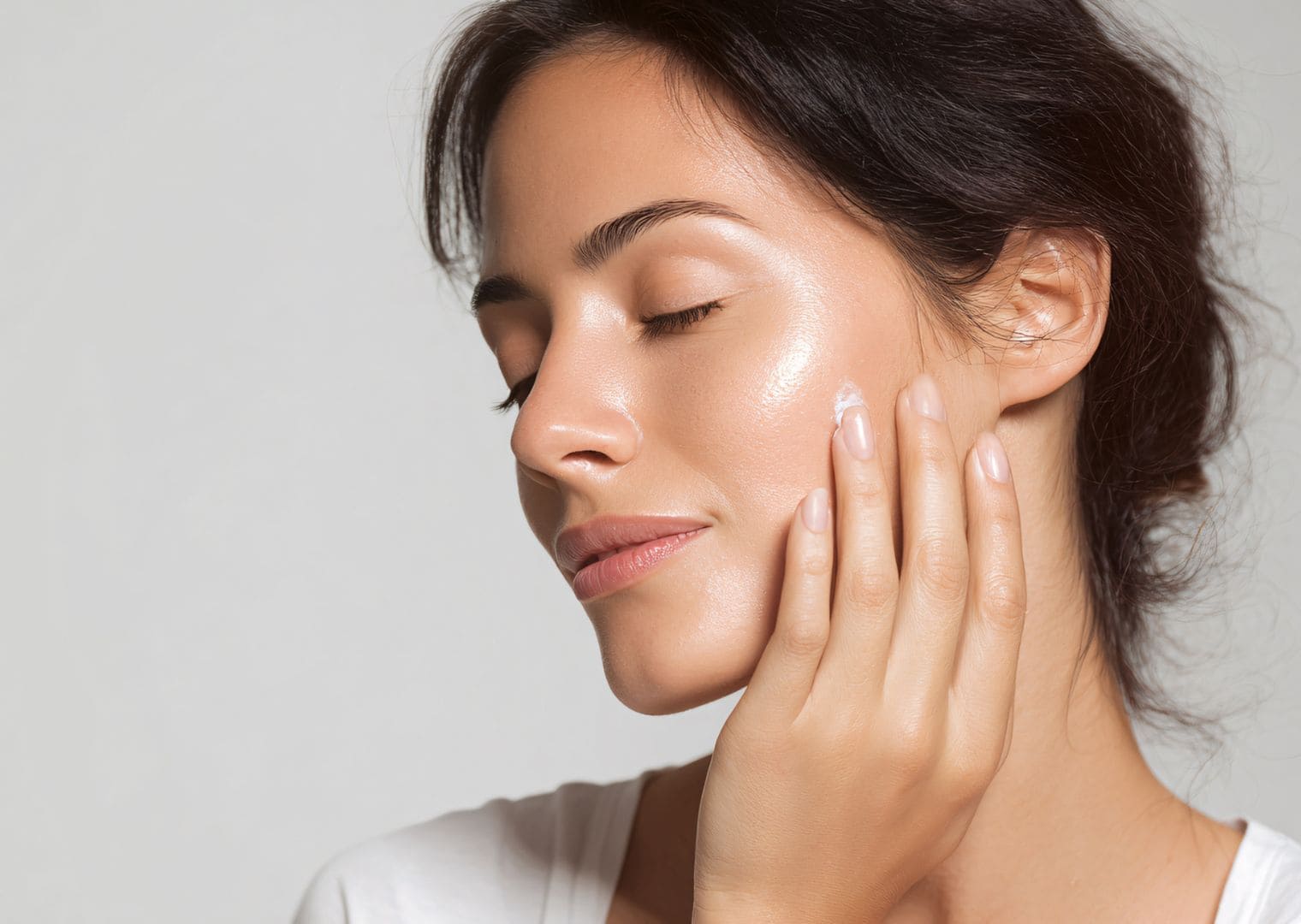 Soin visage sans injection pour repulper et hydrater la peau naturellement 
